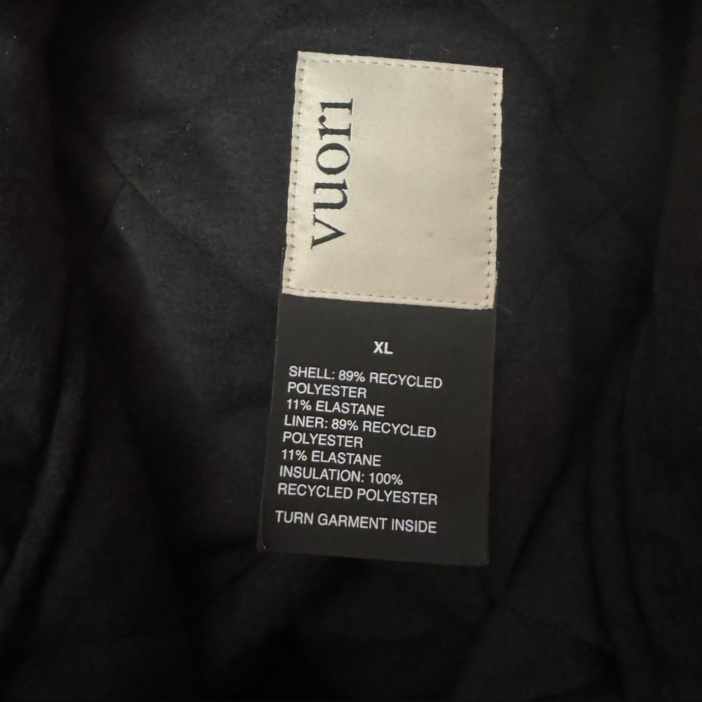Vuori Halo quilted insulated black XL Dreamknit Primaloft bomber jacket - Picture 8 of 11